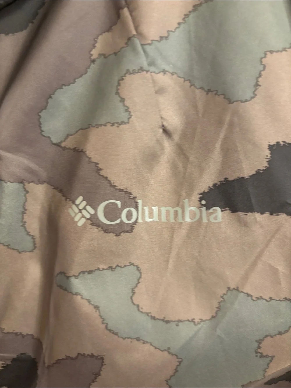 Columbia women’s Camo Hooded Rain Jacket - Green/Brown/Black